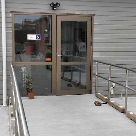 Stopforths Motel Хокитика Экстерьер фото