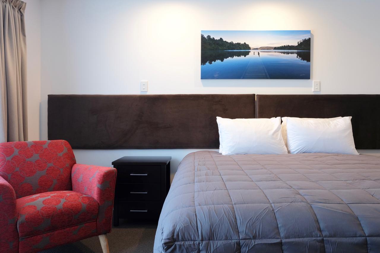 Stopforths Motel Хокитика Экстерьер фото