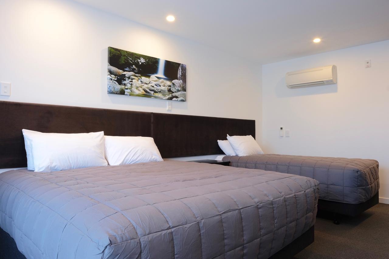Stopforths Motel Хокитика Экстерьер фото